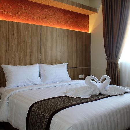 Amadeo Hotel Duri Esterno foto